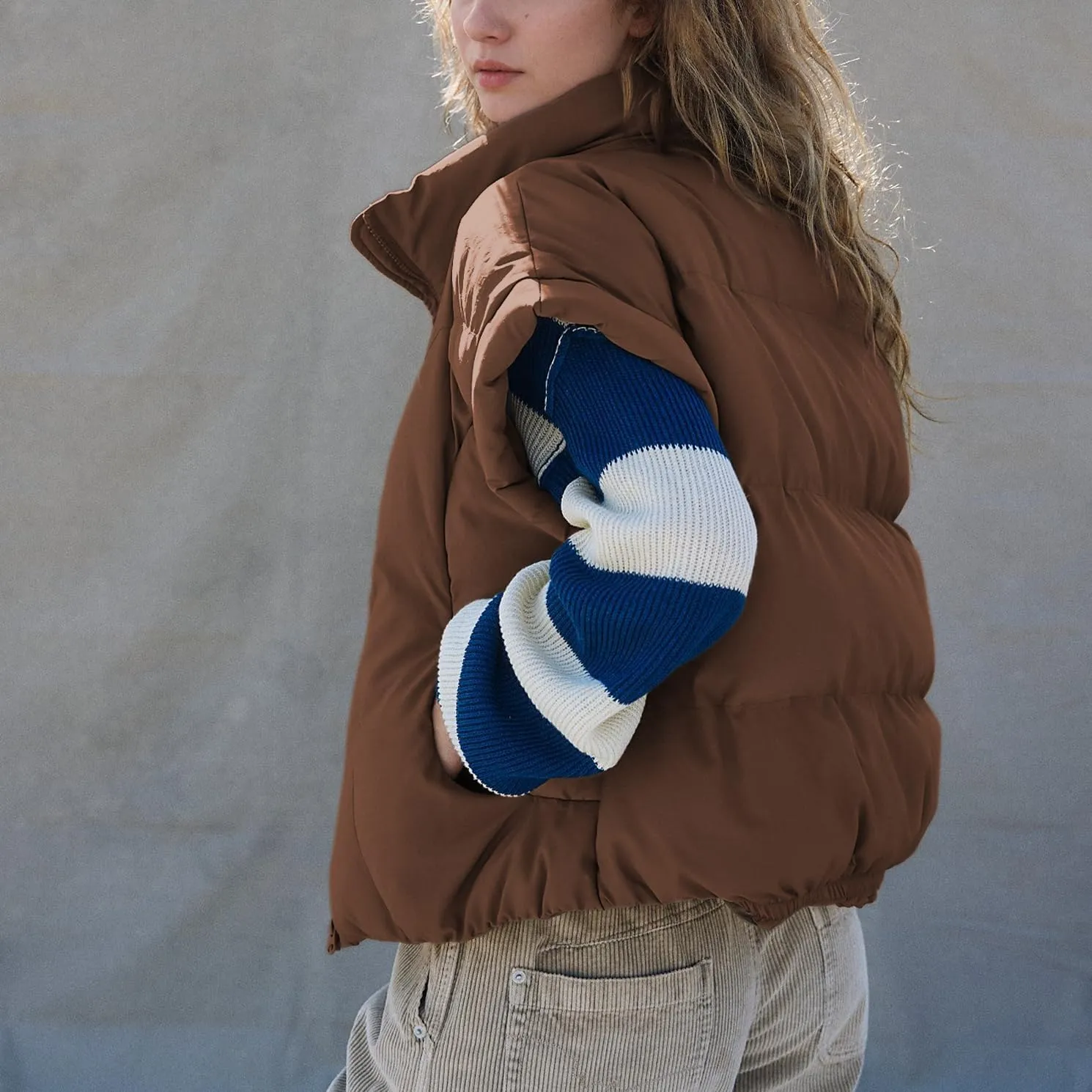 Womens Cropped Puffer Vest Oversized Padded Jackets Stand Collar Cap Sleeve Zip Up Vest Coat Winter Outfits