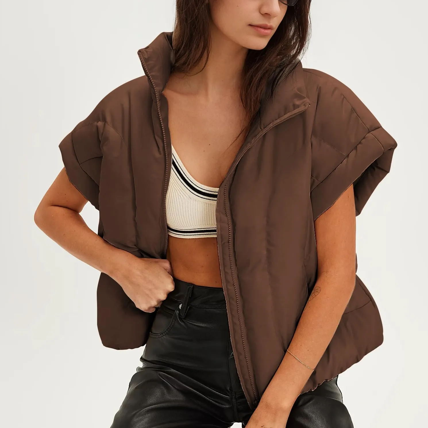 Womens Cropped Puffer Vest Oversized Padded Jackets Stand Collar Cap Sleeve Zip Up Vest Coat Winter Outfits
